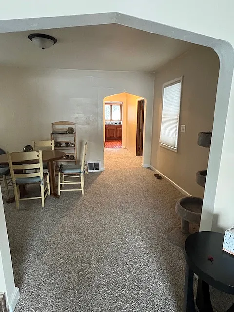 2 bed, 1380 sqft, $1,400 — Photo 4
