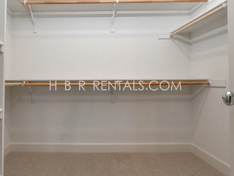 1496 Dairy Dr — Photo 19