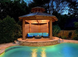 22 Firefall Ct, Spring, TX 77380