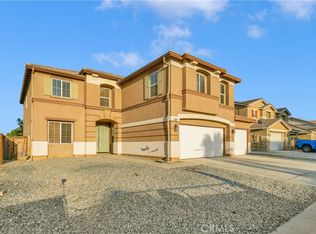 14843 Coachman Rd, Victorville, CA 92394