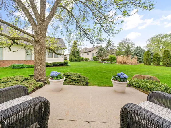 920 Linworth Village Dr, Columbus, OH 43235
