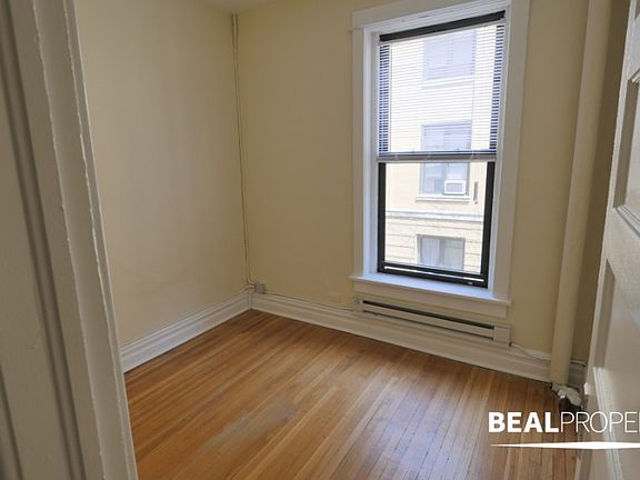 2nd image of 438 W Belden Ave APT 13
