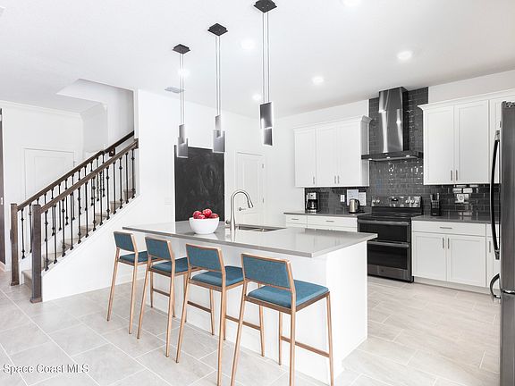 3rd image of 3071 Hafen Ln