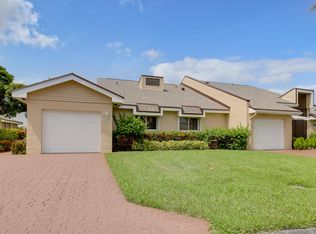 6971 Fountains Cir, Lake Worth, FL 33467