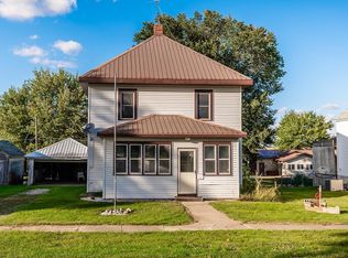 207 1st St, Gladbrook, IA 50635