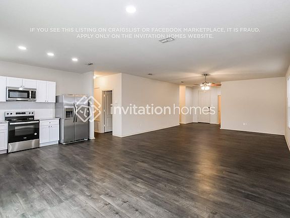 4th image of 2412 Bray Village Dr