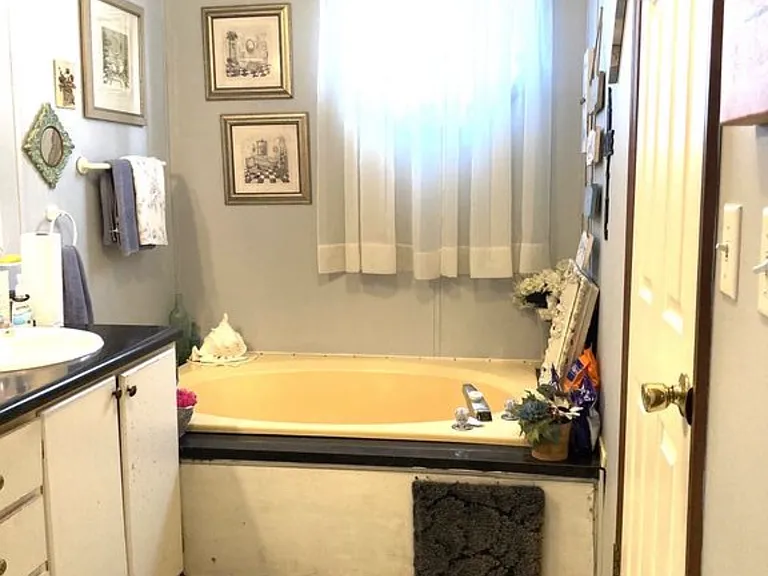 107 Puckett Rd — Photo 16