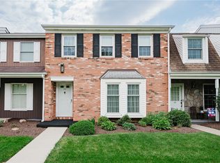 664 Georgetowne Vlg, Indiana, PA 15701