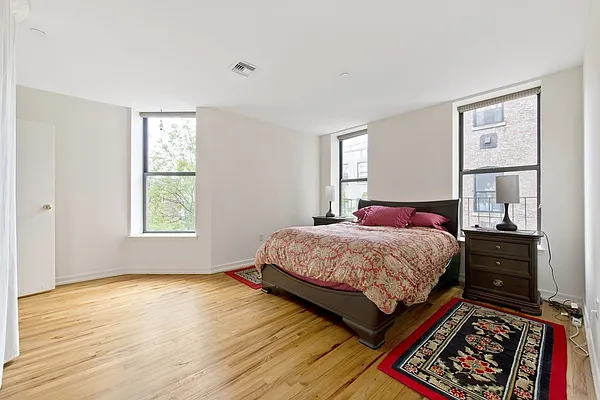 Rented by MNS | media 26