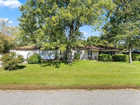 7009 Pumpkin Ln, Fort Wayne, IN 46835