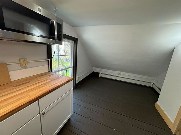 4th image of 22 Mineral St #6