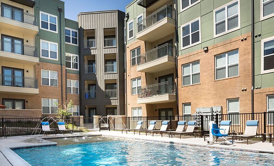 1st image of 414 W Louisiana Ave APT 3103