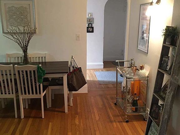 2nd image of 210 E 75th St #6E1