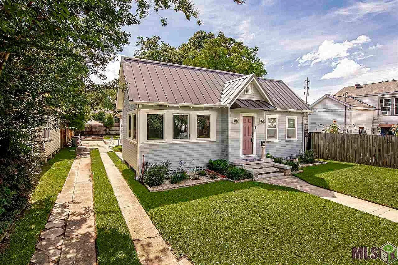 4 bed, 1864 sqft, $2,000 — Photo 1