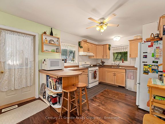5th image of 1753 Northshore Rd