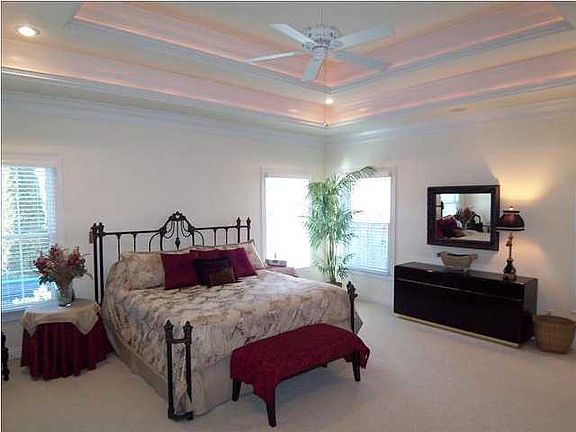 4th image of 4355 Ashbury Parke Dr