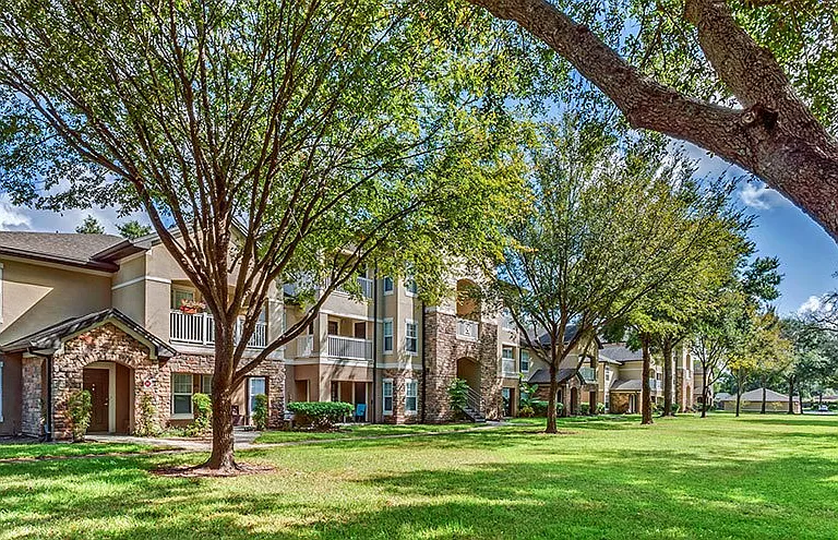 Stonecastle Apartment Homes — Photo 40