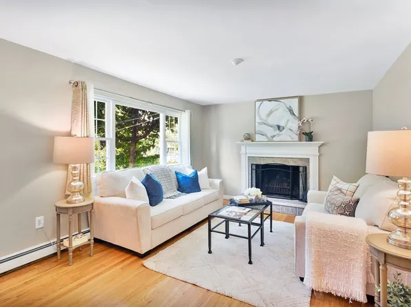 536 Wall Street, Hebron, CT 06248