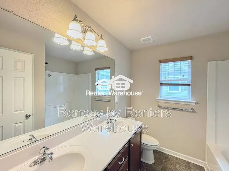 4139 Franklin St — Photo 31