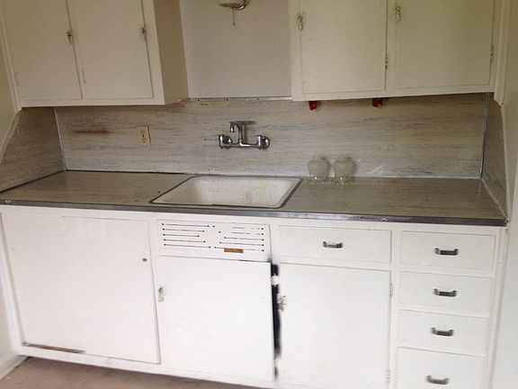 4th image of 437/439 N Linwood Ave