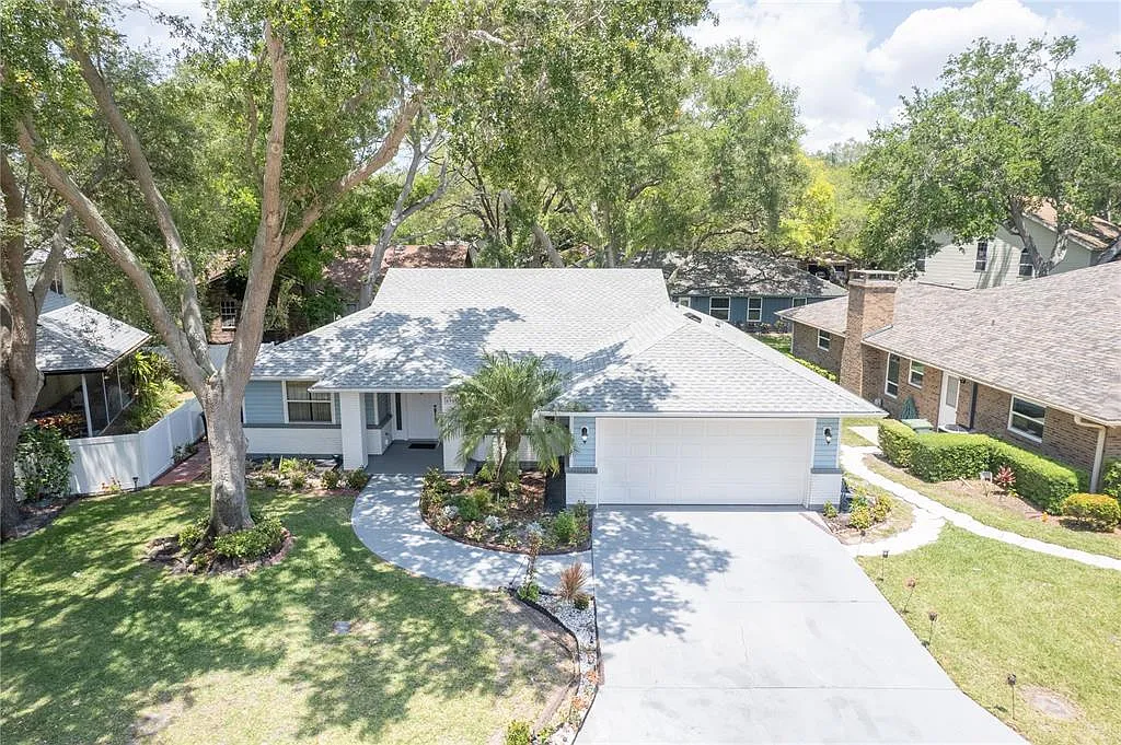 3 bed, 2.0 bath, 1600 sqft, $3,200 — Photo 1