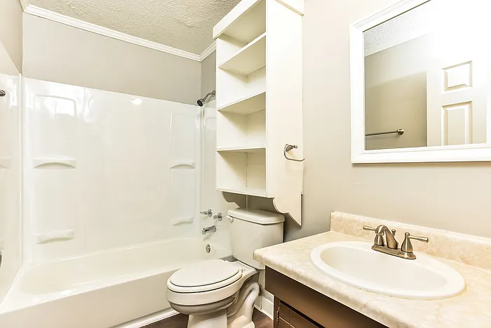 213 Power Ave — Photo 7