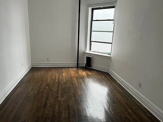 Rented by Grand Group Realty | media 2