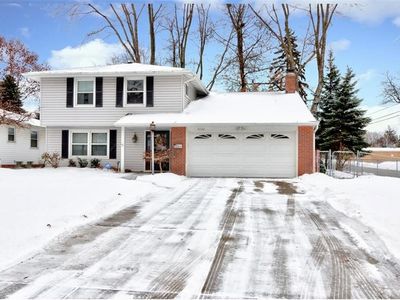 6722 Larchmont Dr, Mayfield Heights, OH, 44124
