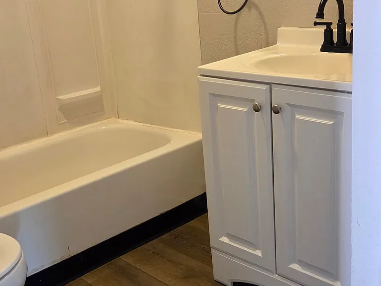 208 Spring St #7 — Photo 12