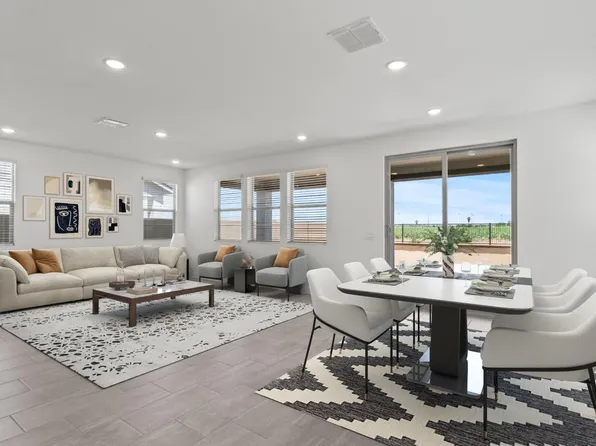 8024 W Griswold Road, Peoria, AZ 85345