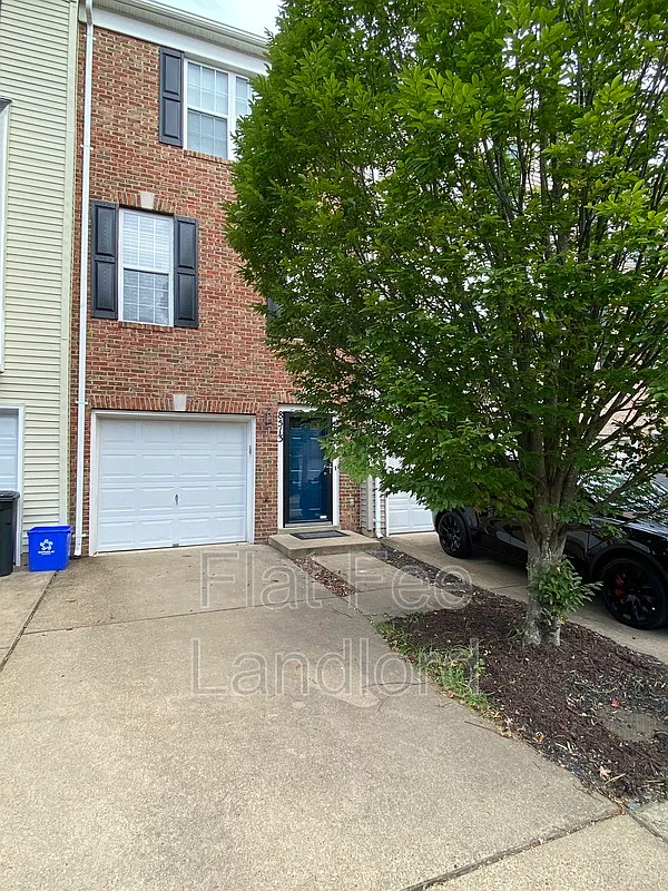 8513 Towne Manor Ct photo 1