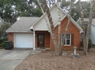 1300 Baywood Rd, Dothan, AL 36305