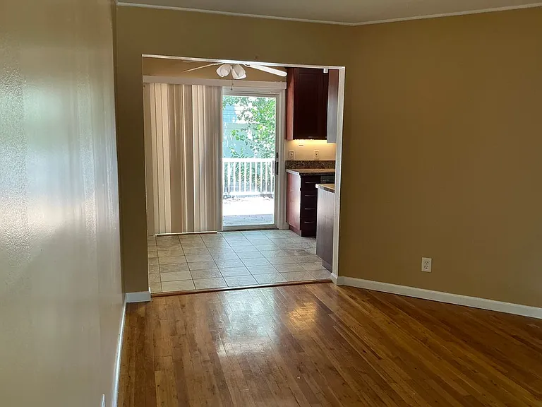 27 Marvin Dr — Photo 8