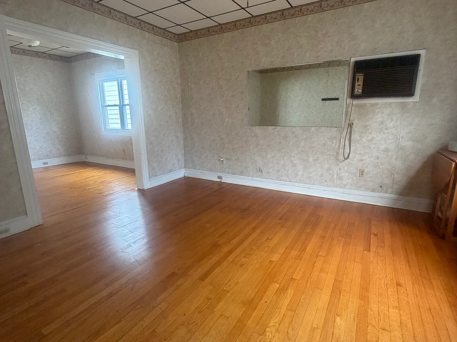 2 bed, $1,250 — Photo 2