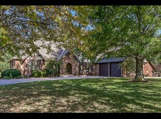 25510 Milton Thompson Rd, Lees Summit, MO 64086