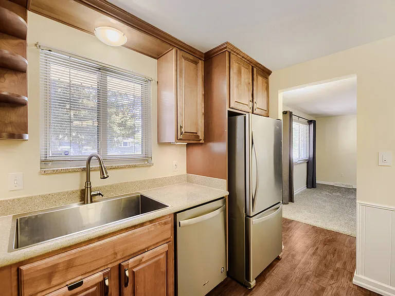 Kitchen and living room entry