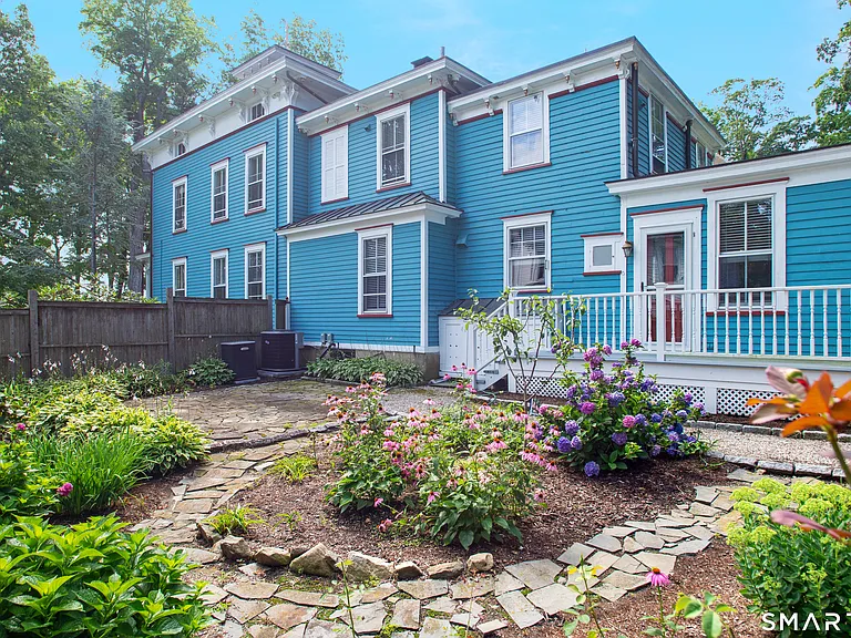139 Main St — Photo 30
