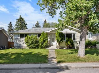 2636 SW 34th Ave NW, Calgary, AB T2L 0V5