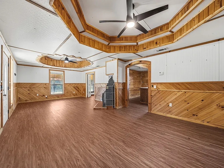 700 Harrel Ave — Photo 6