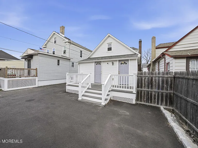 120 2nd St #FRONT HOME — Photo 3