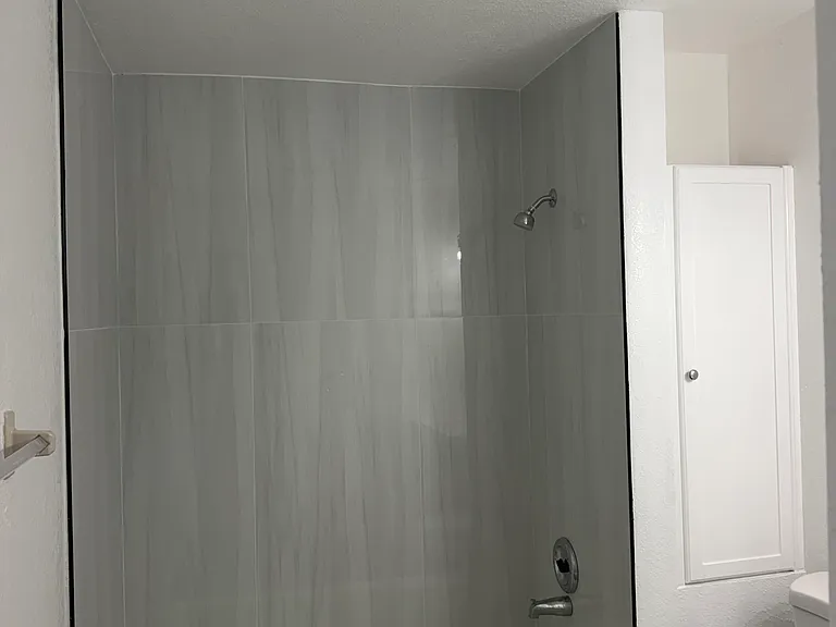 2735 Magdalina Dr #2D — Photo 8