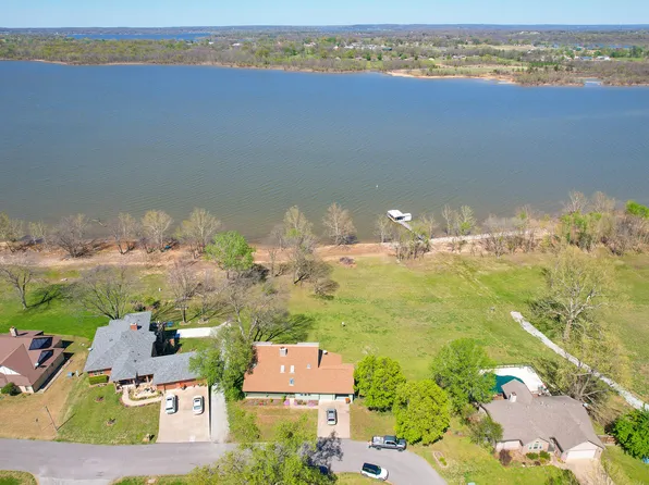 1405 Bay Shore Dr, Grove, OK 74344