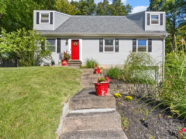 138 Red Robin Road, Naugatuck, CT 06770