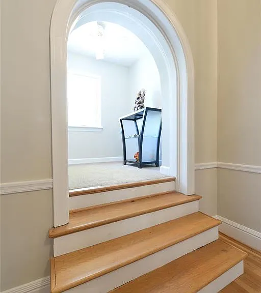 8045 Watkins Dr — Photo 30