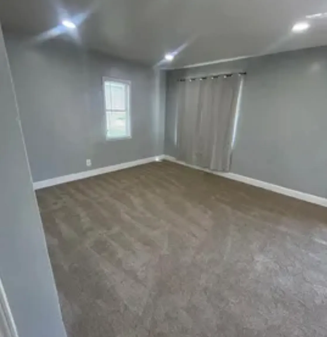 3 bed, 1100 sqft, $1,470 — Photo 2