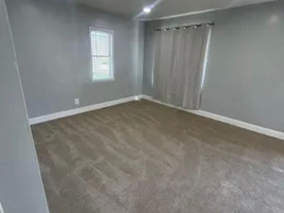 2nd image of 3158 Hickory St