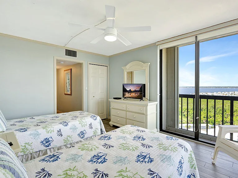 9500 S Ocean Dr #Penthouse 10 — Photo 30