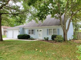 576 Guilford Rd, Vermilion, OH 44089