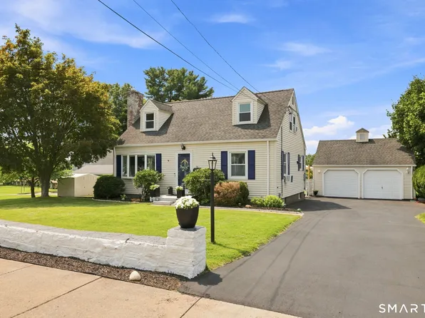 14 Oleary Drive, Manchester, CT 06040