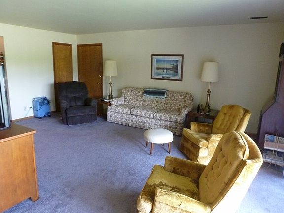 2nd image of 738 E Glenwood Dyer Rd #A